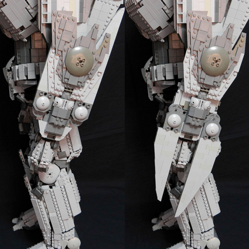 Illustration for article titled 5,000-Piece Pacific Rim Jaeger Would Smash Any LEGO Town